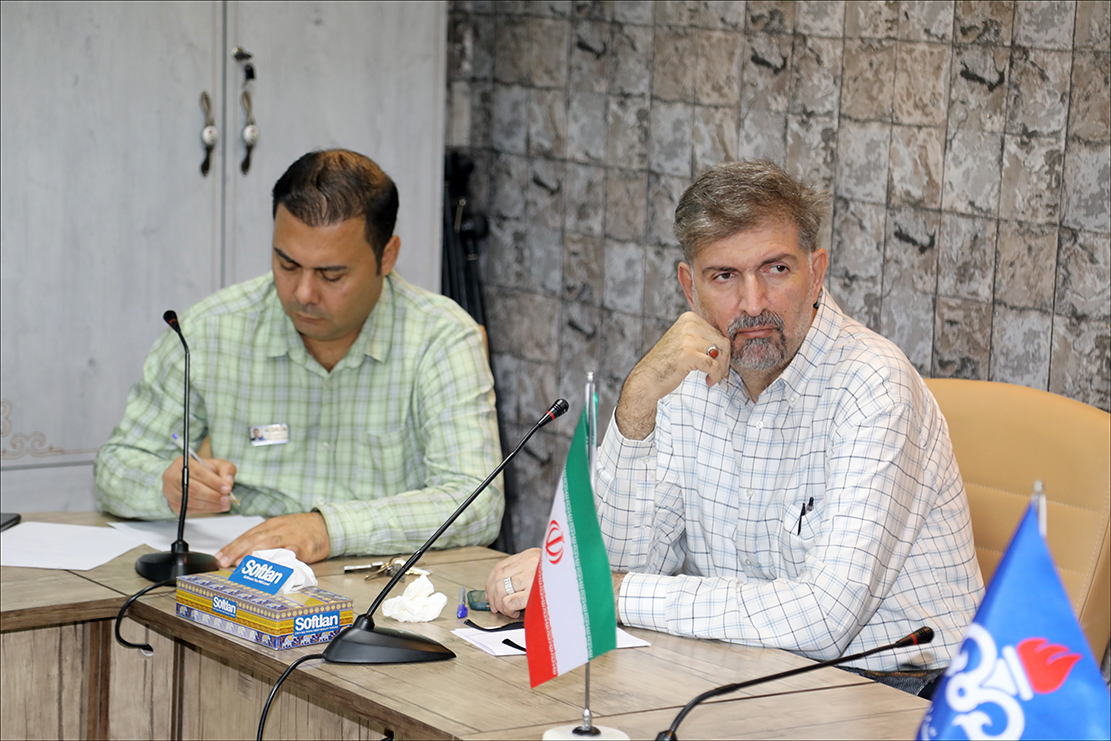 نشست دورمیزی پس از اجرای مانور مواجهه با بحران در بهداشت و درمان صنعت نفت فارس 8