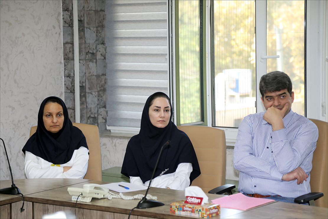 نشست دورمیزی پس از اجرای مانور مواجهه با بحران در بهداشت و درمان صنعت نفت فارس 9