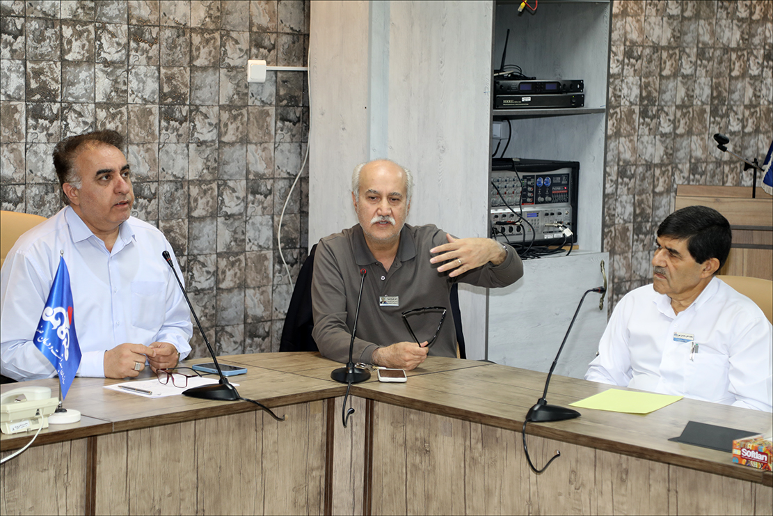 نشست دورمیزی پس از اجرای مانور مواجهه با بحران در بهداشت و درمان صنعت نفت فارس 11