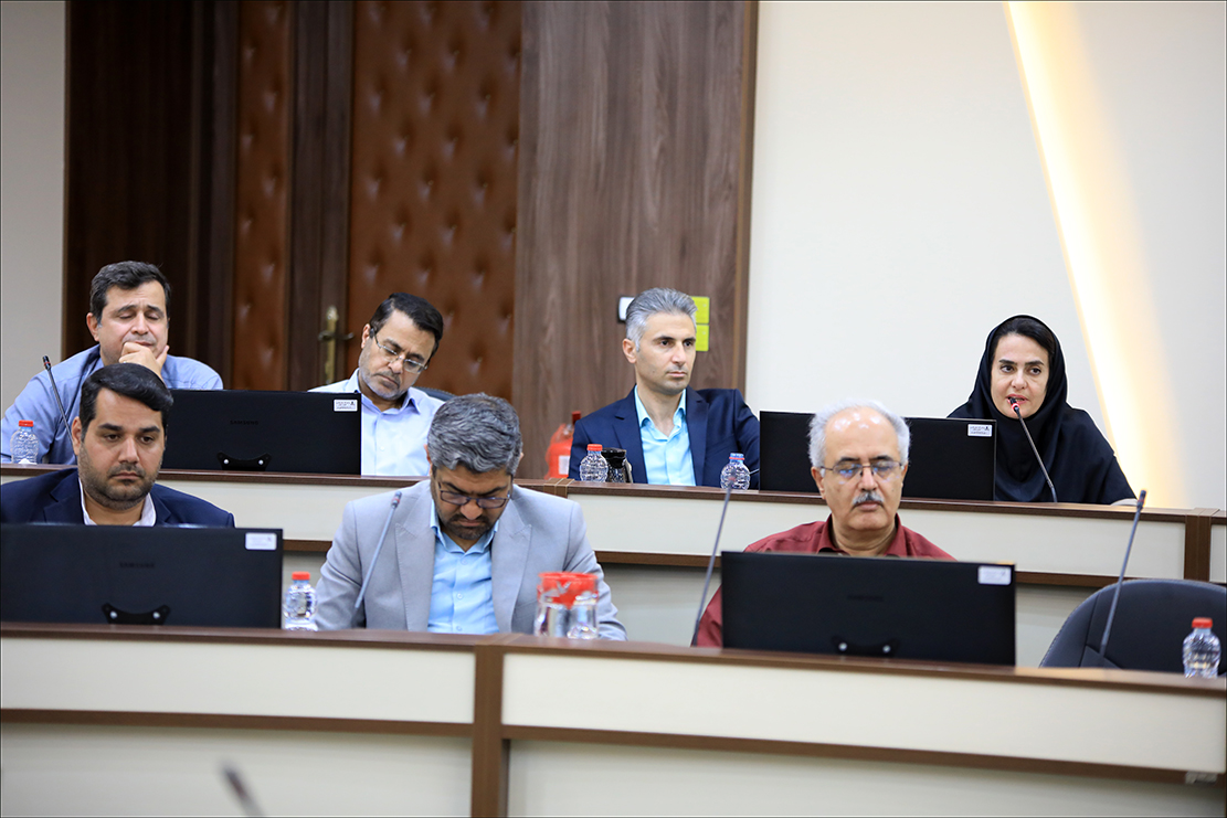 برگزاری نشست مشترک کمیته بحران و مدیران صنعت نفت فارس  13