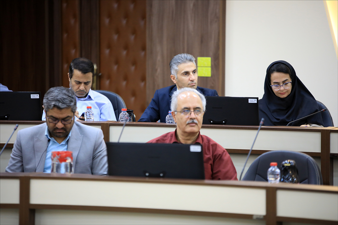 برگزاری نشست مشترک کمیته بحران و مدیران صنعت نفت فارس  18