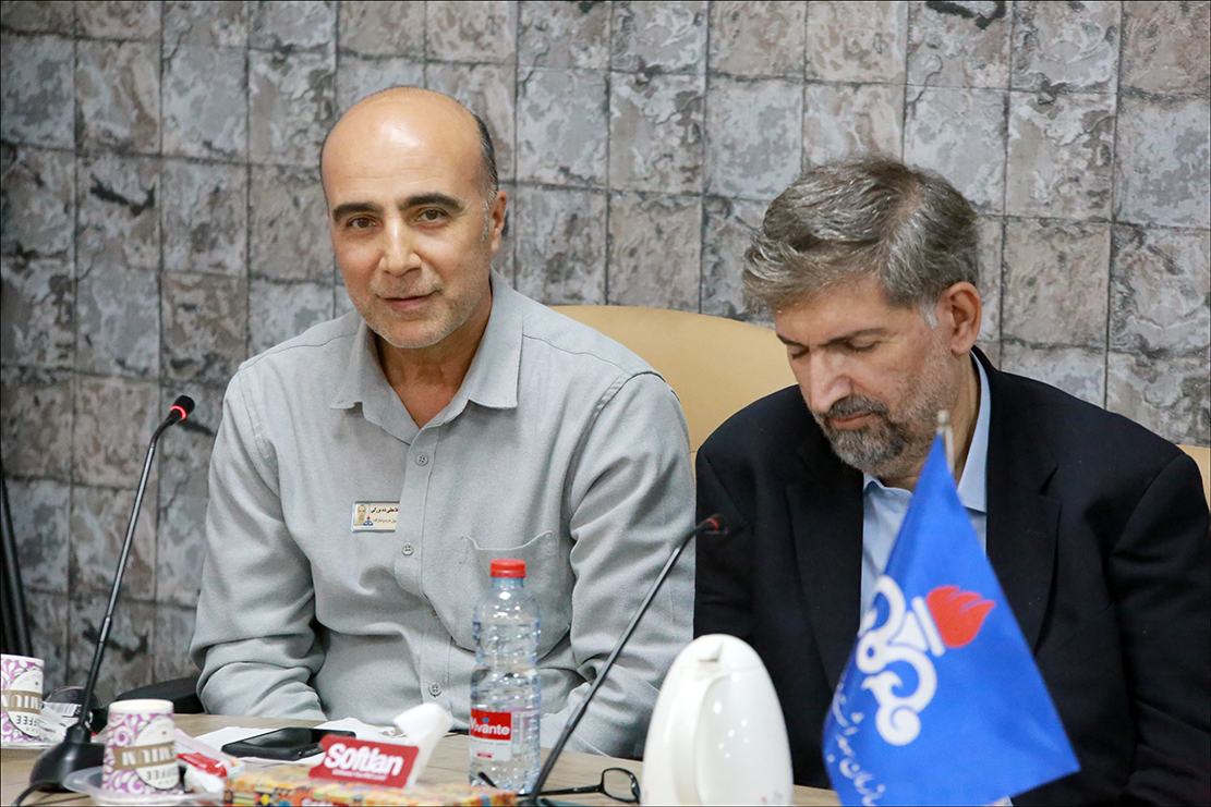 رییس بهداشت و درمان صنعت نفت فارس با مدیران خود به گفتگو نشست 23