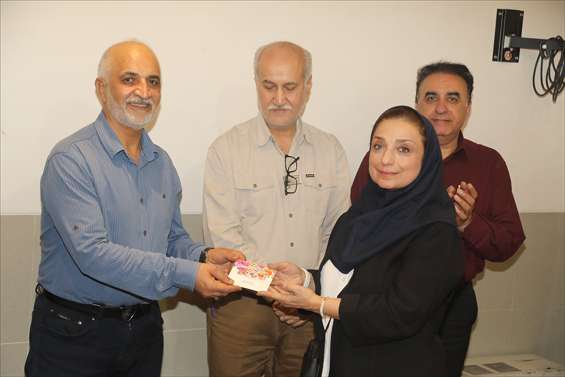 عطر غذاهای خانگی در بهداشت و درمان صنعت نفت فارس پیچید 7