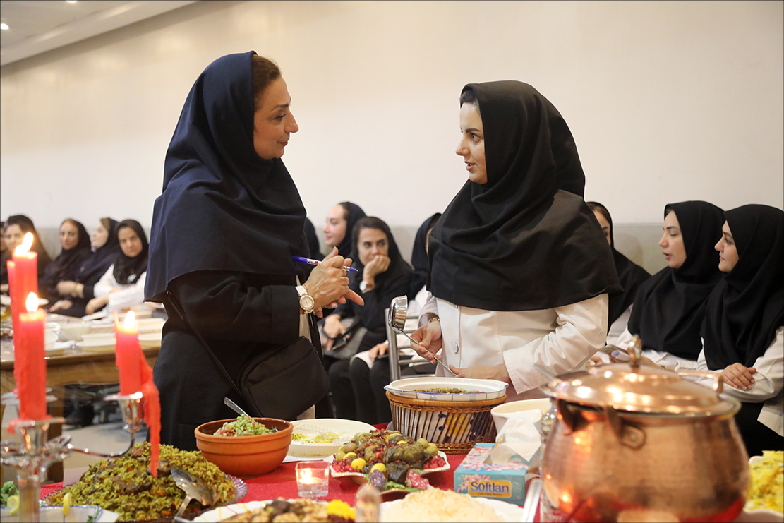 عطر غذاهای خانگی در بهداشت و درمان صنعت نفت فارس پیچید 43