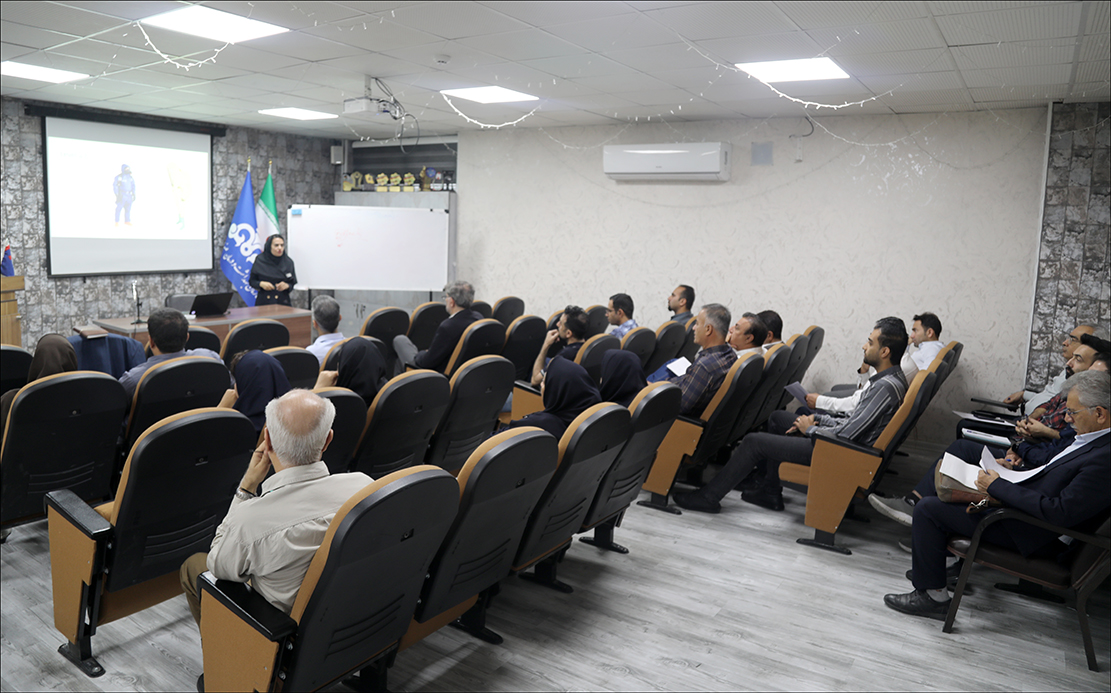 کارکنان کادر درمان شاغل در مراکز صنعتی دوره آموزشی HAZMAT را سپری کردند 13