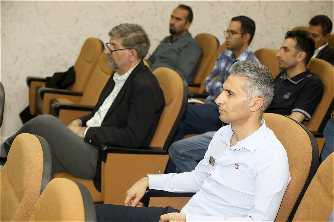 کارکنان کادر درمان شاغل در مراکز صنعتی دوره آموزشی HAZMAT را سپری کردند 16