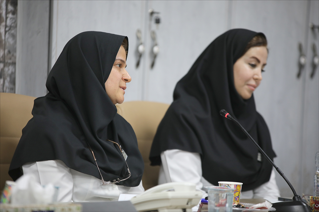 رییس بهداشت و درمان صنعت نفت فارس پای درد و دل پرستاران نشست 19