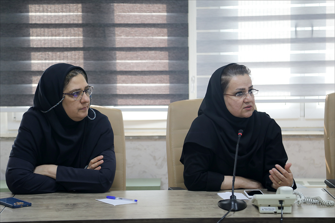 رییس بهداشت و درمان صنعت نفت فارس پای درد و دل پرستاران نشست 34