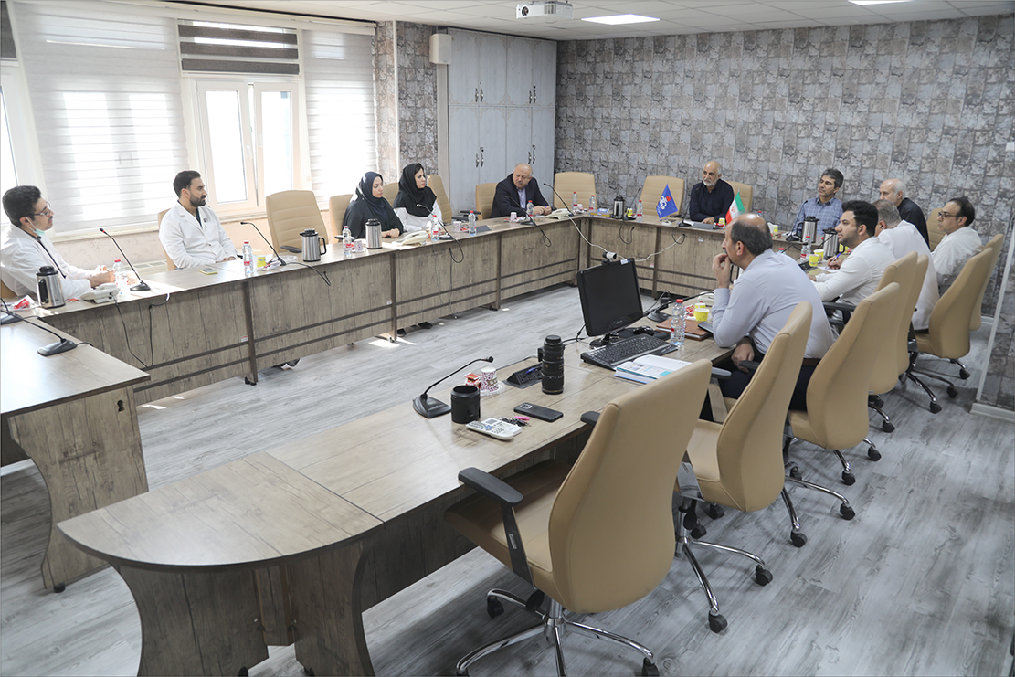 نشست رییس با واحدها/آزمایشگاه 1