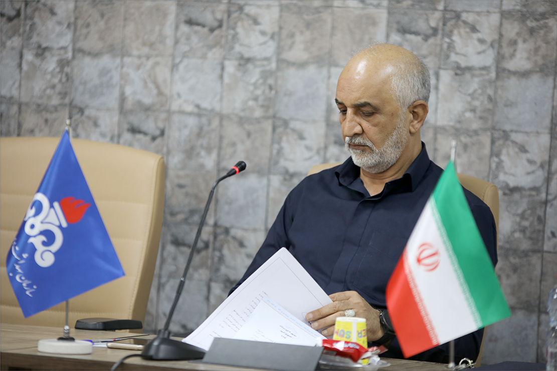 نشست رییس با واحدها/آزمایشگاه 6