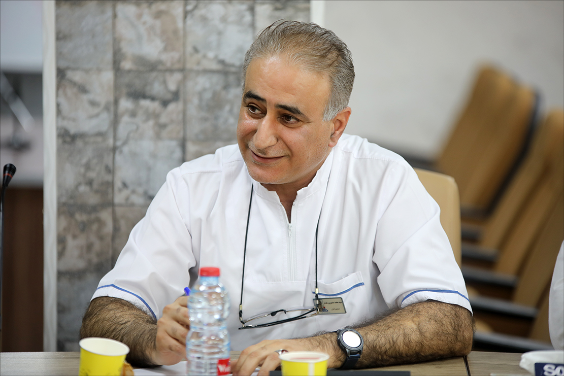 نشست رییس با واحدها/آزمایشگاه 11