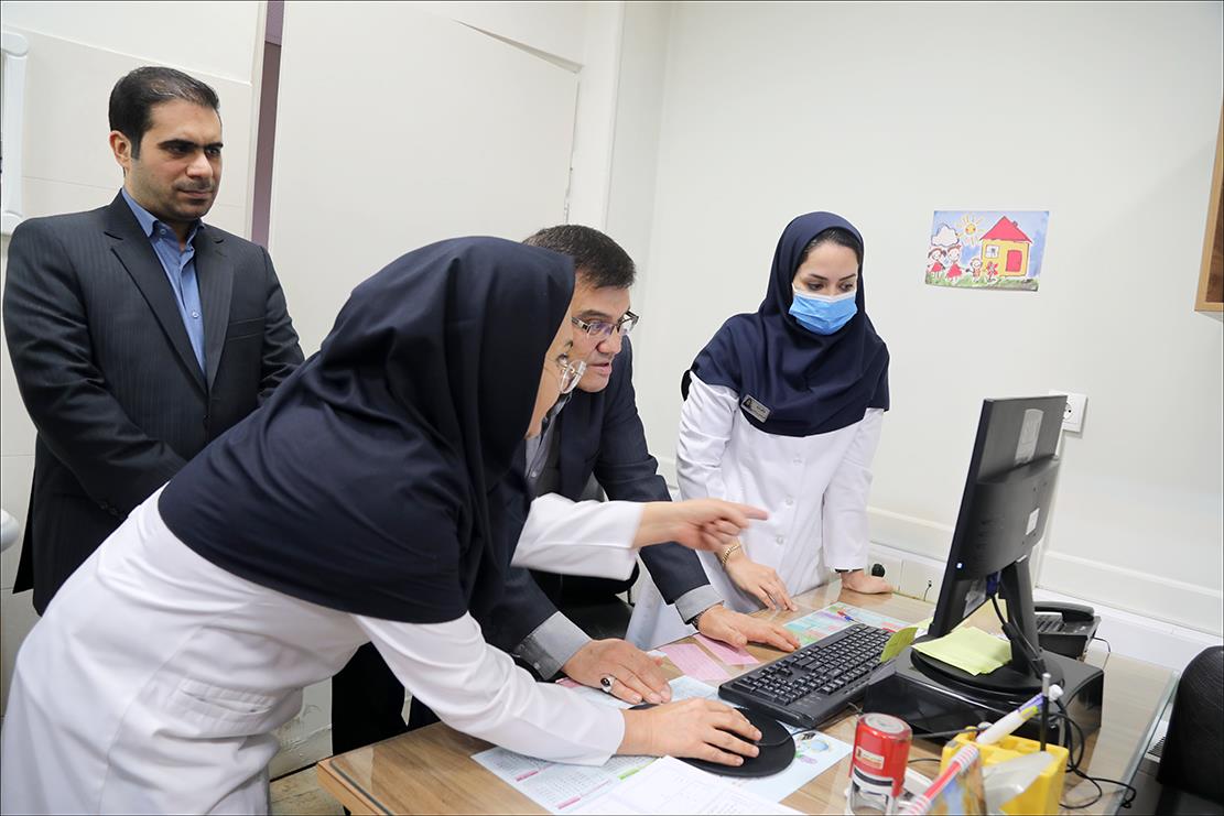 مسئولان معاونت بهداشتی وزارت بهداشت از بهداشت و درمان صنعت نفت فارس بازدید کردند 12