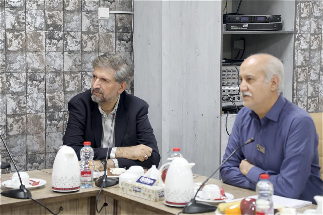 مسئولان معاونت بهداشتی وزارت بهداشت از بهداشت و درمان صنعت نفت فارس بازدید کردند 25