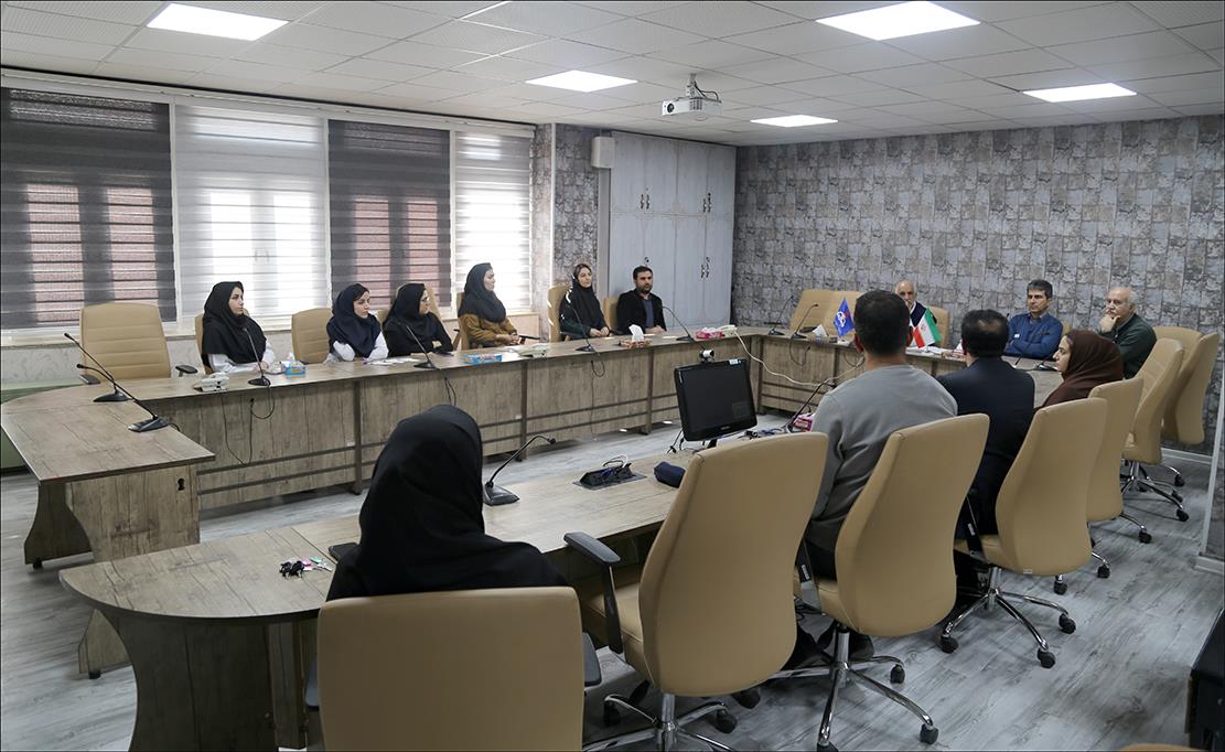 رییس بهداشت و درمان صنعت نفت فارس با فیزیوتراپیست ها به گفتگو نشست 8