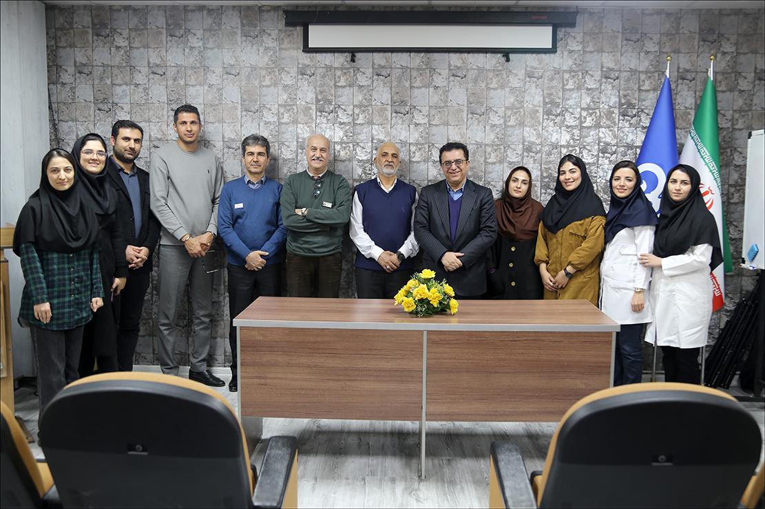 رییس بهداشت و درمان صنعت نفت فارس با فیزیوتراپیست ها به گفتگو نشست 9