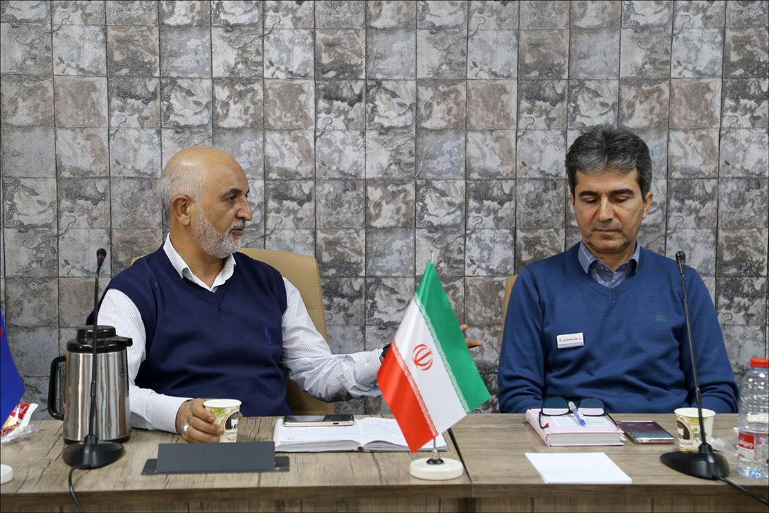 رییس بهداشت و درمان صنعت نفت فارس با فیزیوتراپیست ها به گفتگو نشست 10