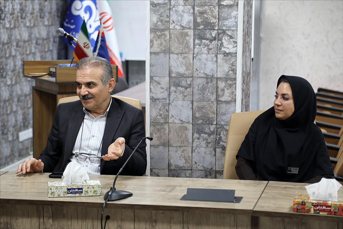 نشست رییس بهداشت و درمان صنعت نفت فارس و واحد امور مالی 4