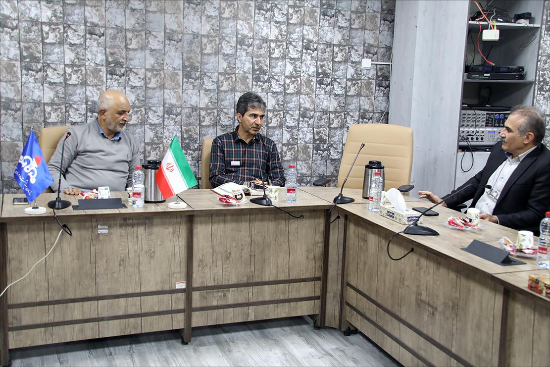 نشست رییس بهداشت و درمان صنعت نفت فارس و واحد امور مالی 9