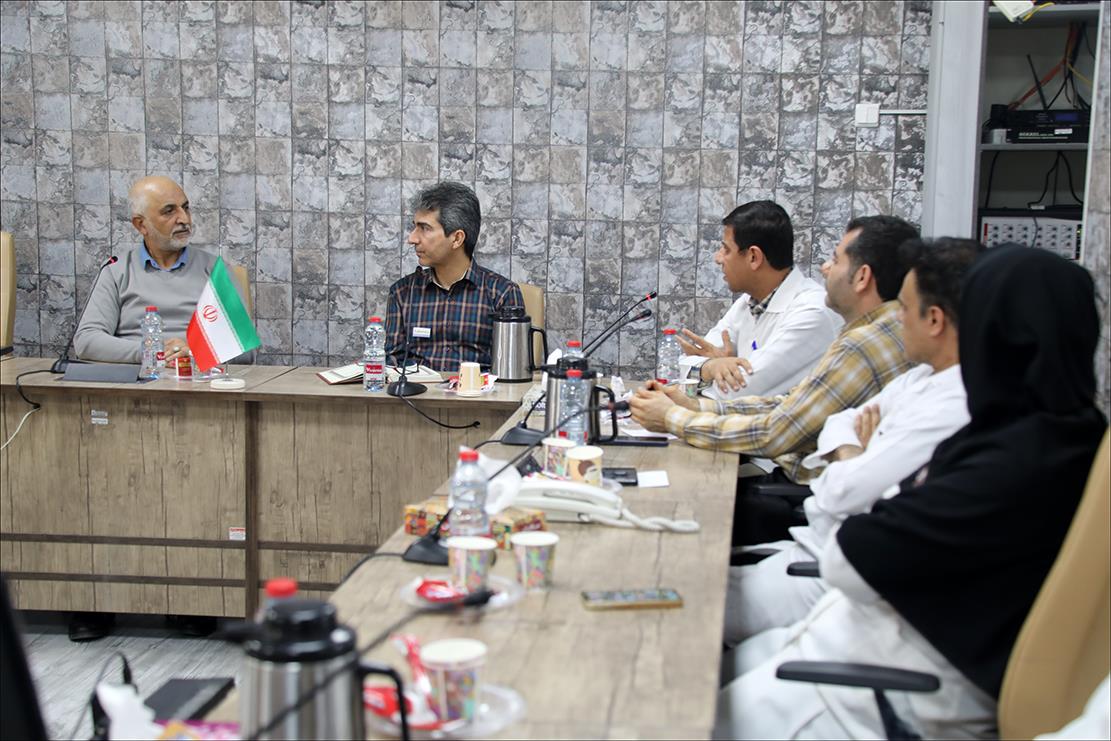 نشست ریاست با پرسنل خدمات دارویی 13