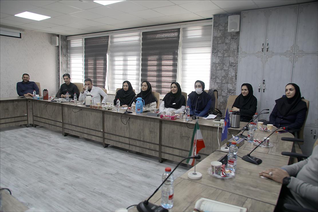 نشست ریاست با پرسنل خدمات دارویی 16