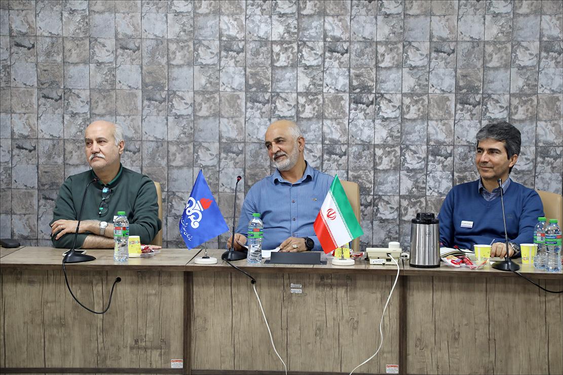 نشست هم اندیشی و بررسی دغدغه ها و برنامه ریزی های آتی بخش دندانپزشکی صورت پذیرفت  10