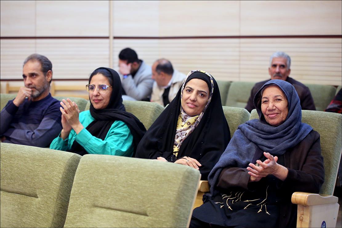 برگزاری جشن پیروزی انقلاب اسلامی در بهداشت و درمان صنعت نفت فارس 3