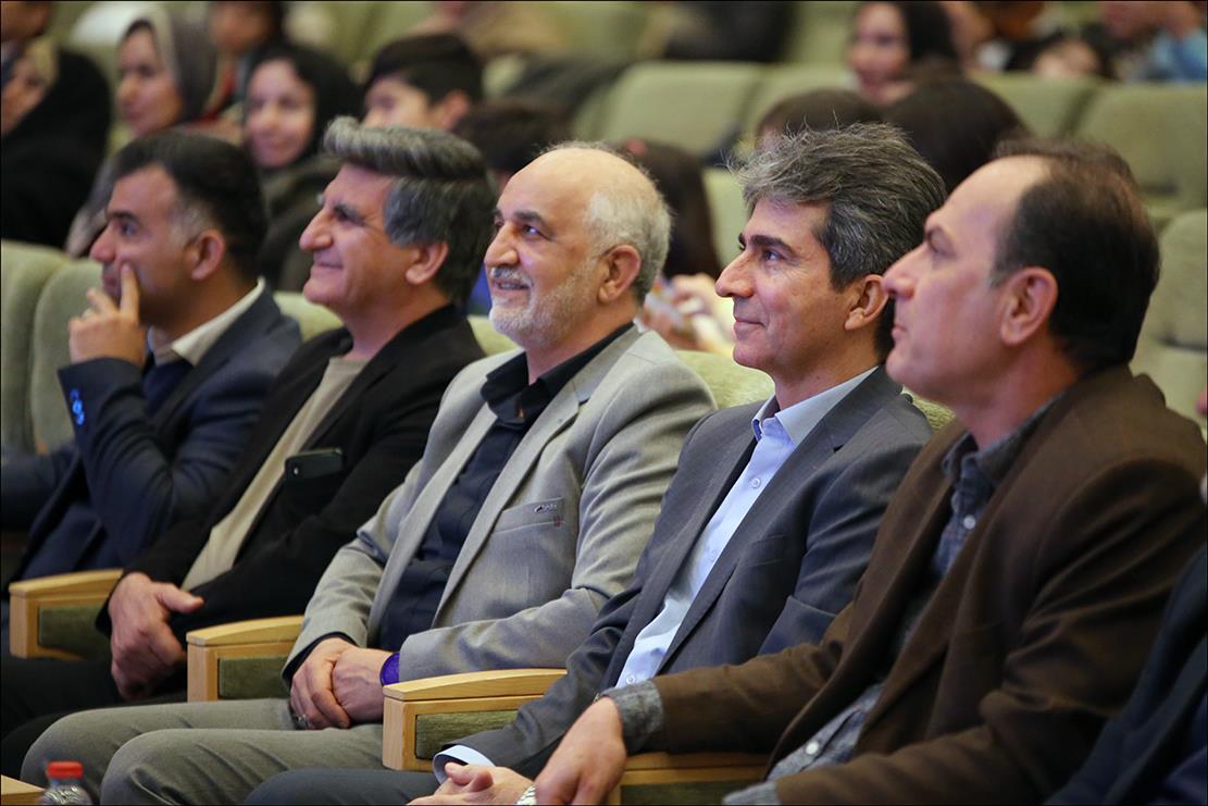 برگزاری جشن پیروزی انقلاب اسلامی در بهداشت و درمان صنعت نفت فارس 10