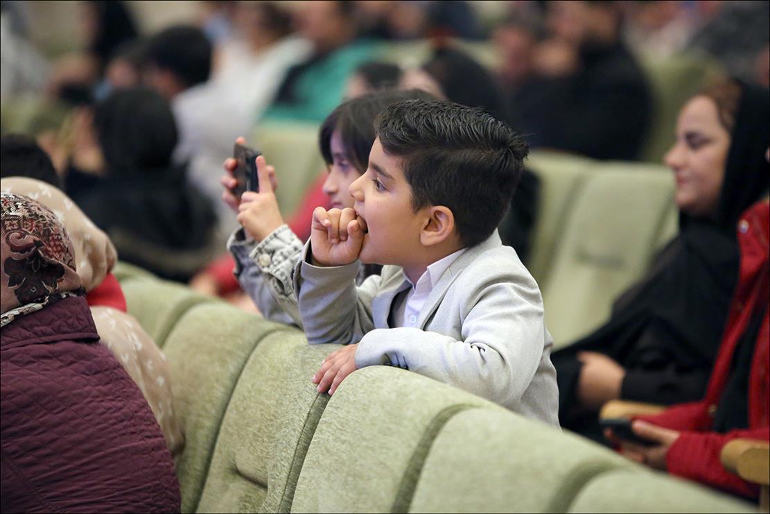 برگزاری جشن پیروزی انقلاب اسلامی در بهداشت و درمان صنعت نفت فارس 15