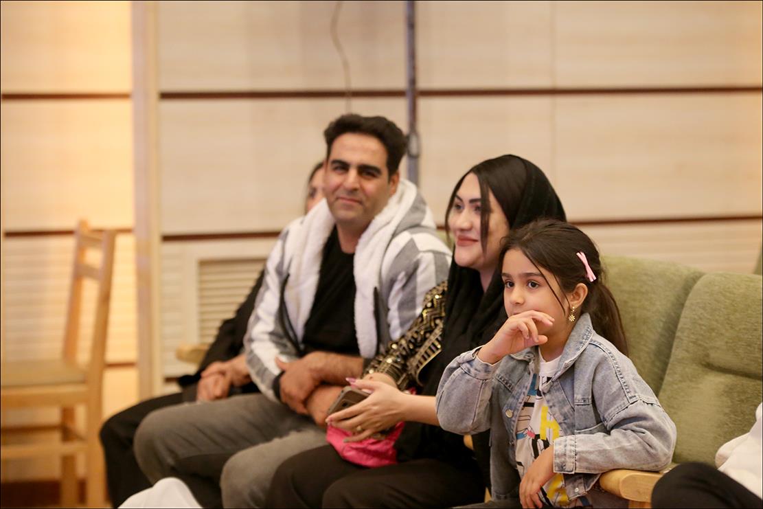 برگزاری جشن پیروزی انقلاب اسلامی در بهداشت و درمان صنعت نفت فارس 23