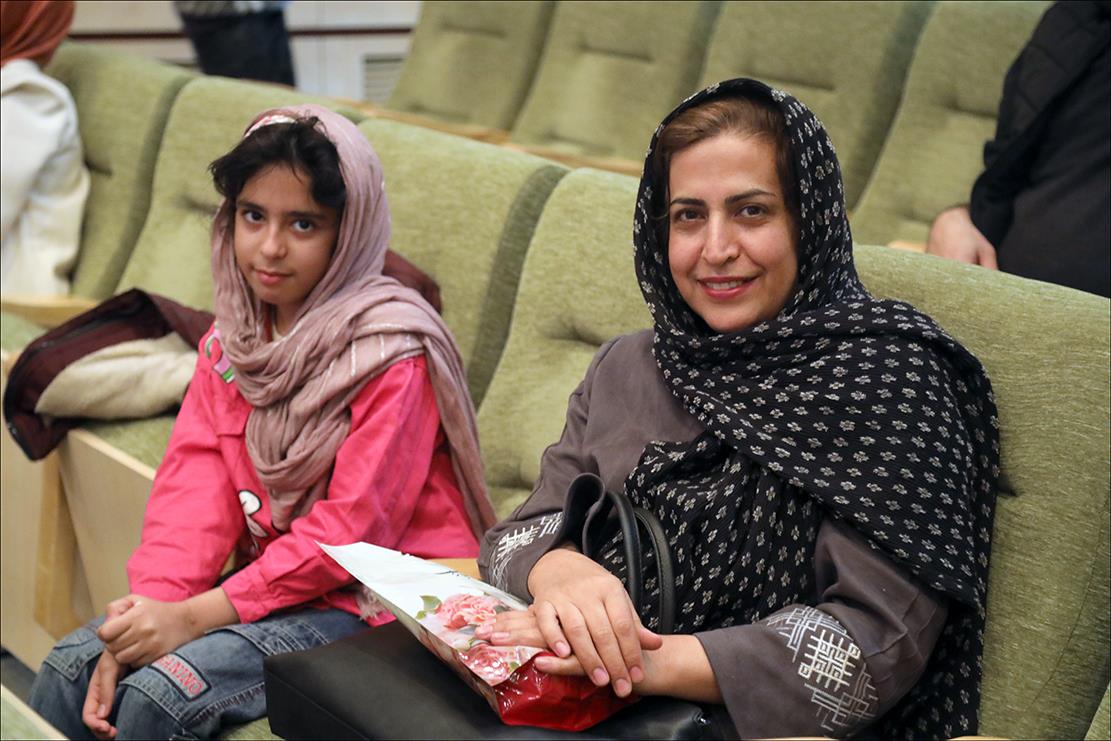 برگزاری جشن پیروزی انقلاب اسلامی در بهداشت و درمان صنعت نفت فارس 54