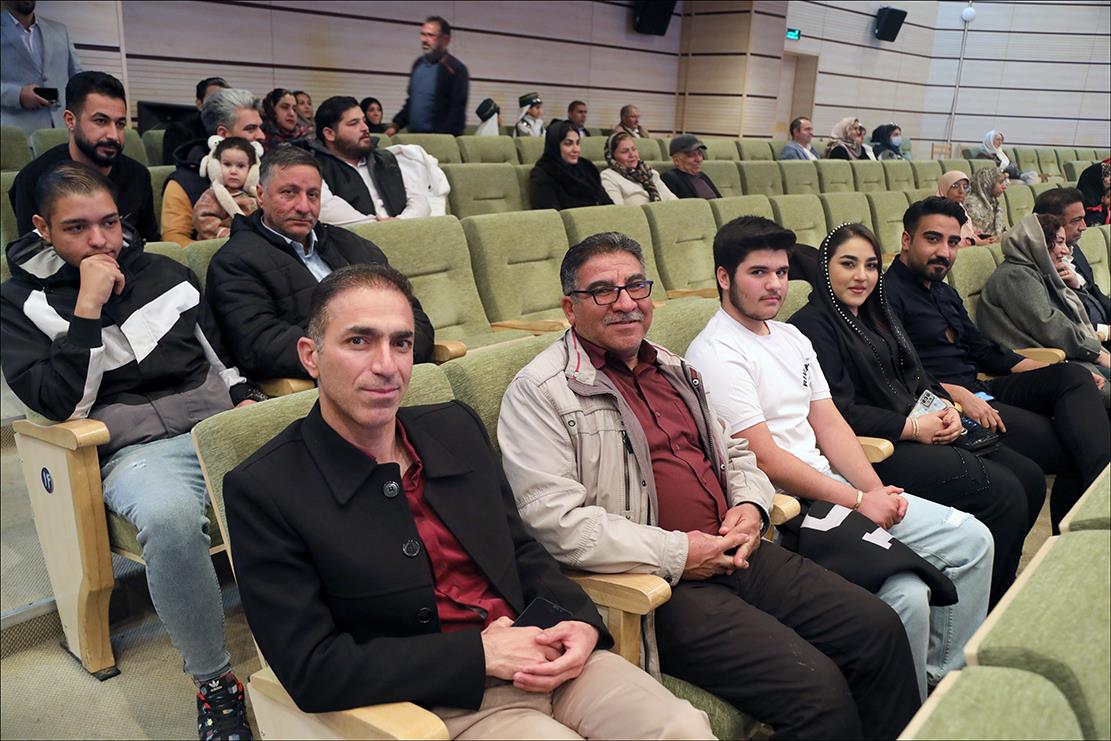 برگزاری جشن پیروزی انقلاب اسلامی در بهداشت و درمان صنعت نفت فارس 65