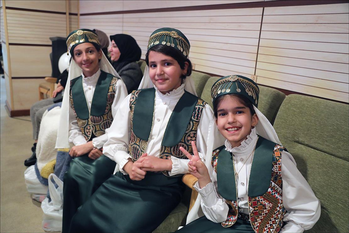 برگزاری جشن پیروزی انقلاب اسلامی در بهداشت و درمان صنعت نفت فارس 70