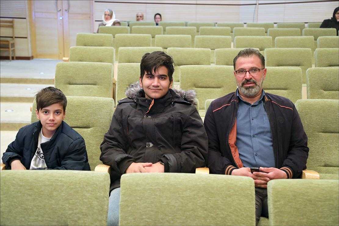 برگزاری جشن پیروزی انقلاب اسلامی در بهداشت و درمان صنعت نفت فارس 75