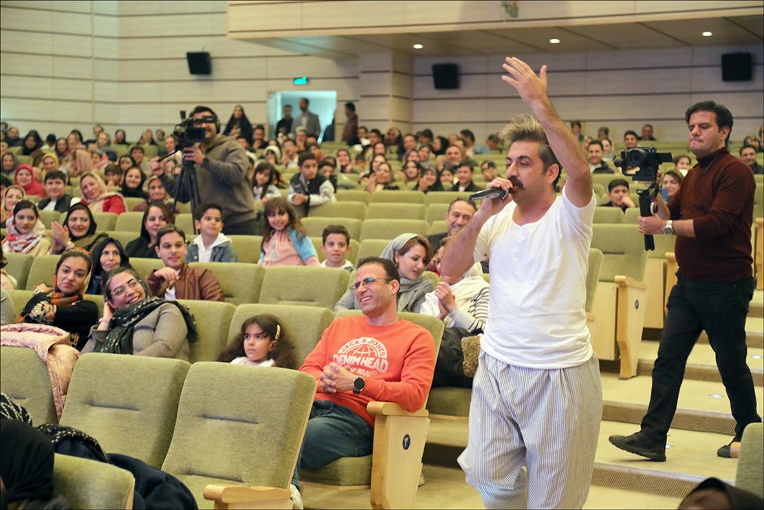 برگزاری جشن پیروزی انقلاب اسلامی در بهداشت و درمان صنعت نفت فارس 78