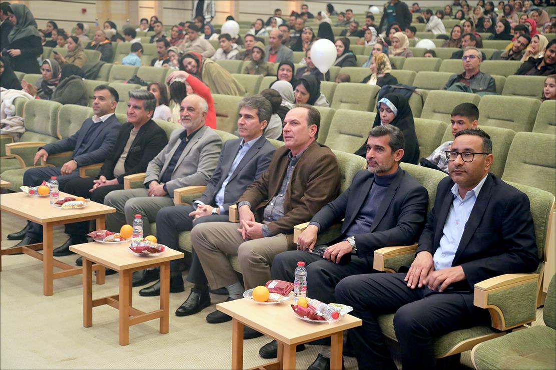 برگزاری جشن پیروزی انقلاب اسلامی در بهداشت و درمان صنعت نفت فارس 82