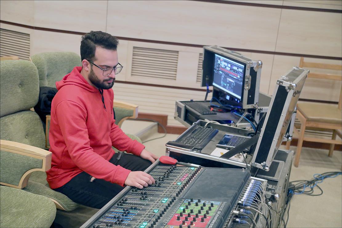 برگزاری جشن پیروزی انقلاب اسلامی در بهداشت و درمان صنعت نفت فارس 87