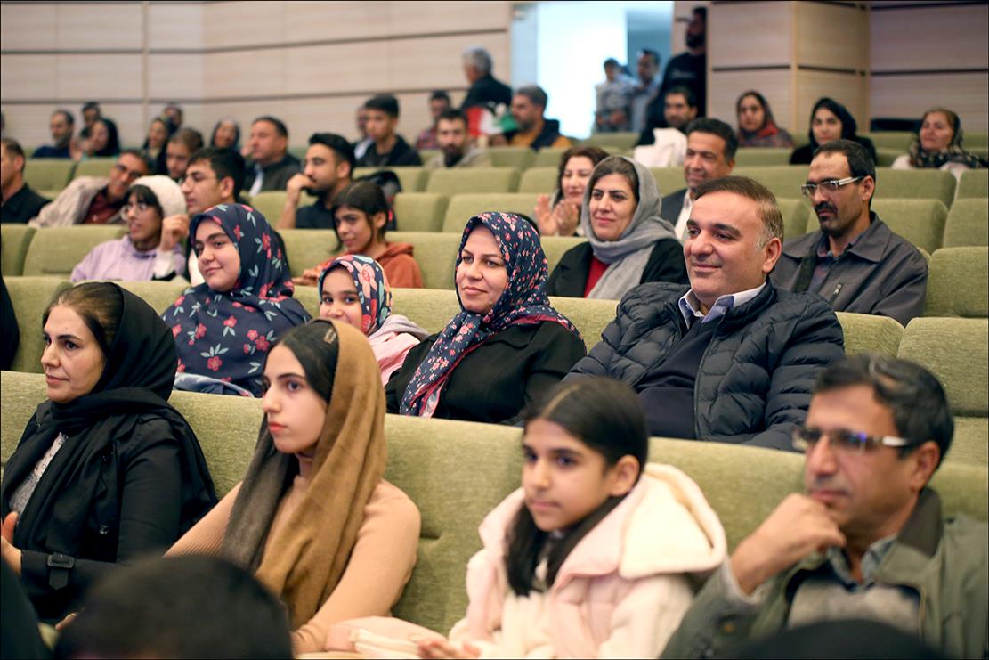 برگزاری جشن پیروزی انقلاب اسلامی در بهداشت و درمان صنعت نفت فارس 110