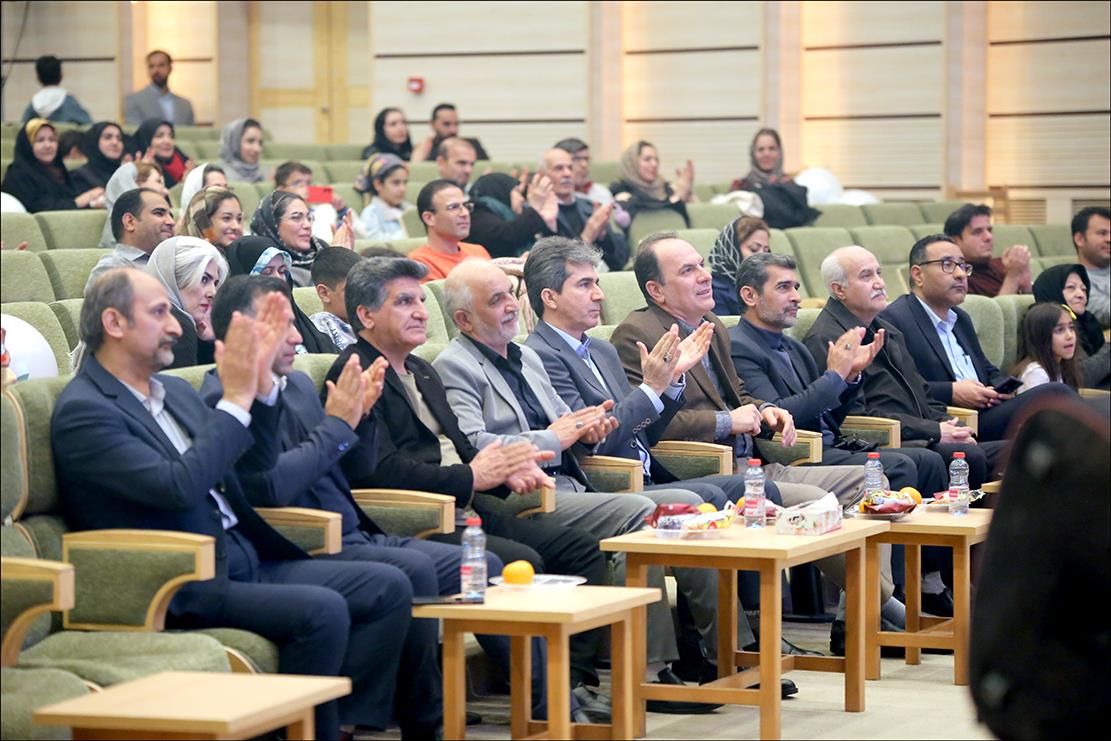 برگزاری جشن پیروزی انقلاب اسلامی در بهداشت و درمان صنعت نفت فارس 113