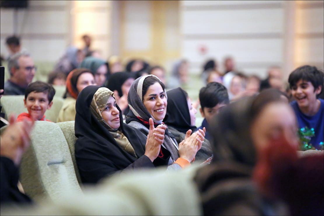 برگزاری جشن پیروزی انقلاب اسلامی در بهداشت و درمان صنعت نفت فارس 116