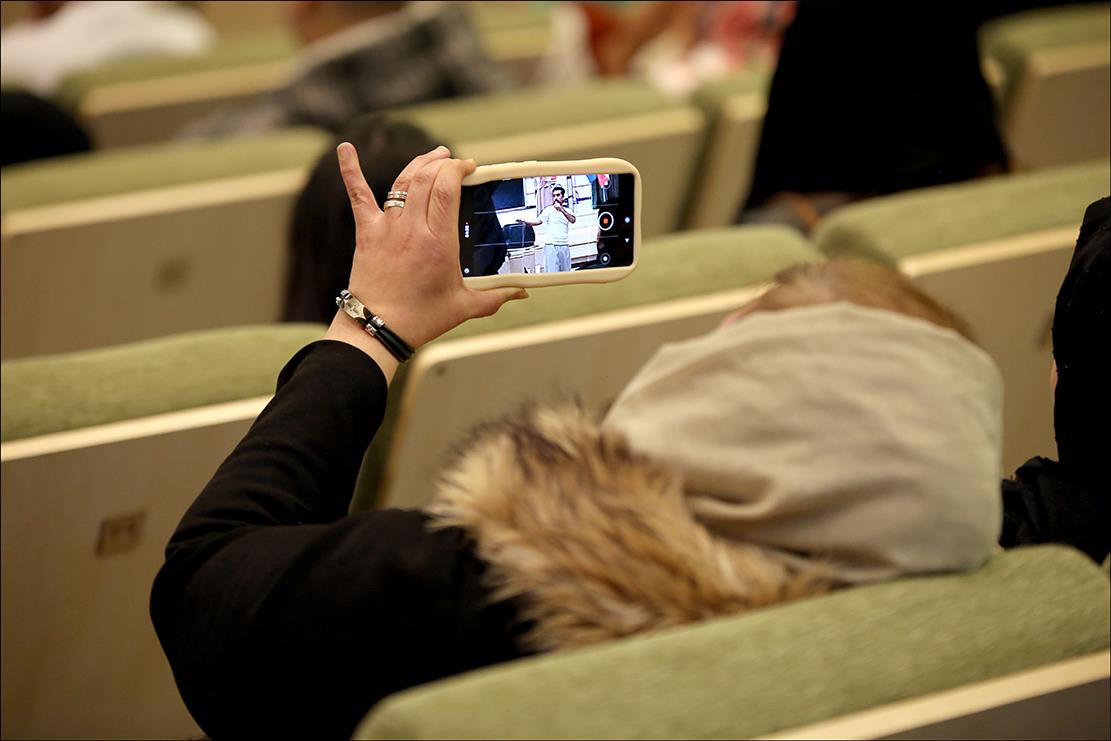 برگزاری جشن پیروزی انقلاب اسلامی در بهداشت و درمان صنعت نفت فارس 125