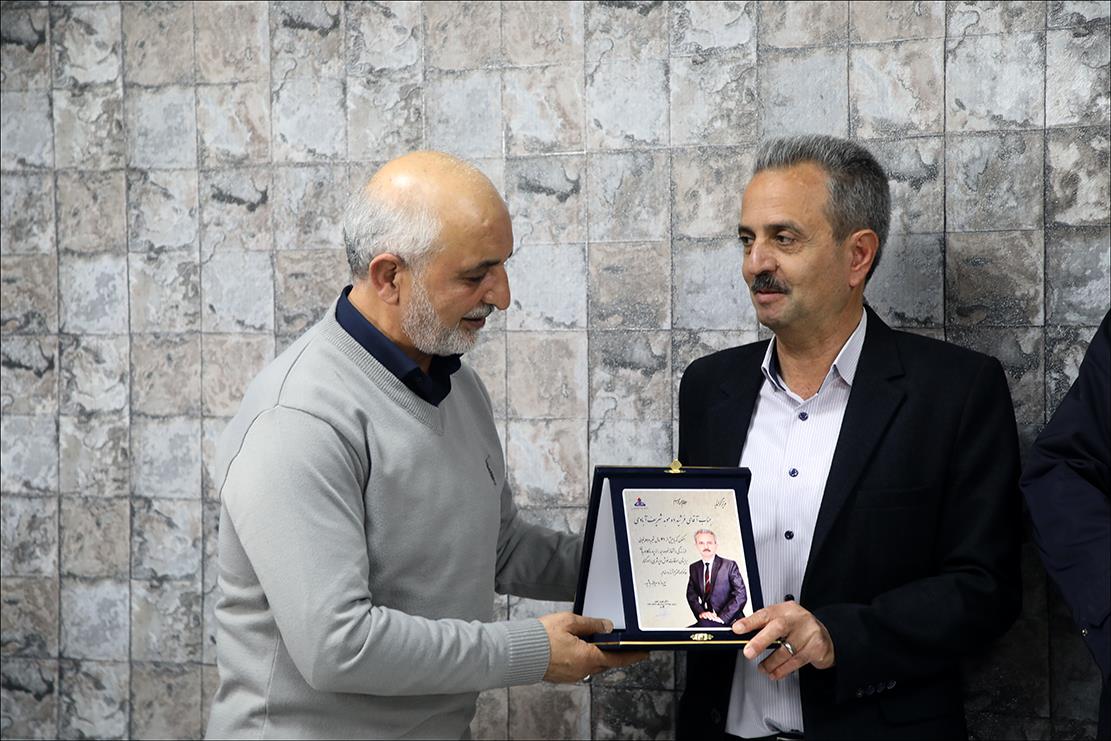 تجلیل از پرستاران نمونه بهداشت و درمان صنعت نفت فارس/ رییس سابق خدمات پرستاری منطقه فارس تکریم شد 47