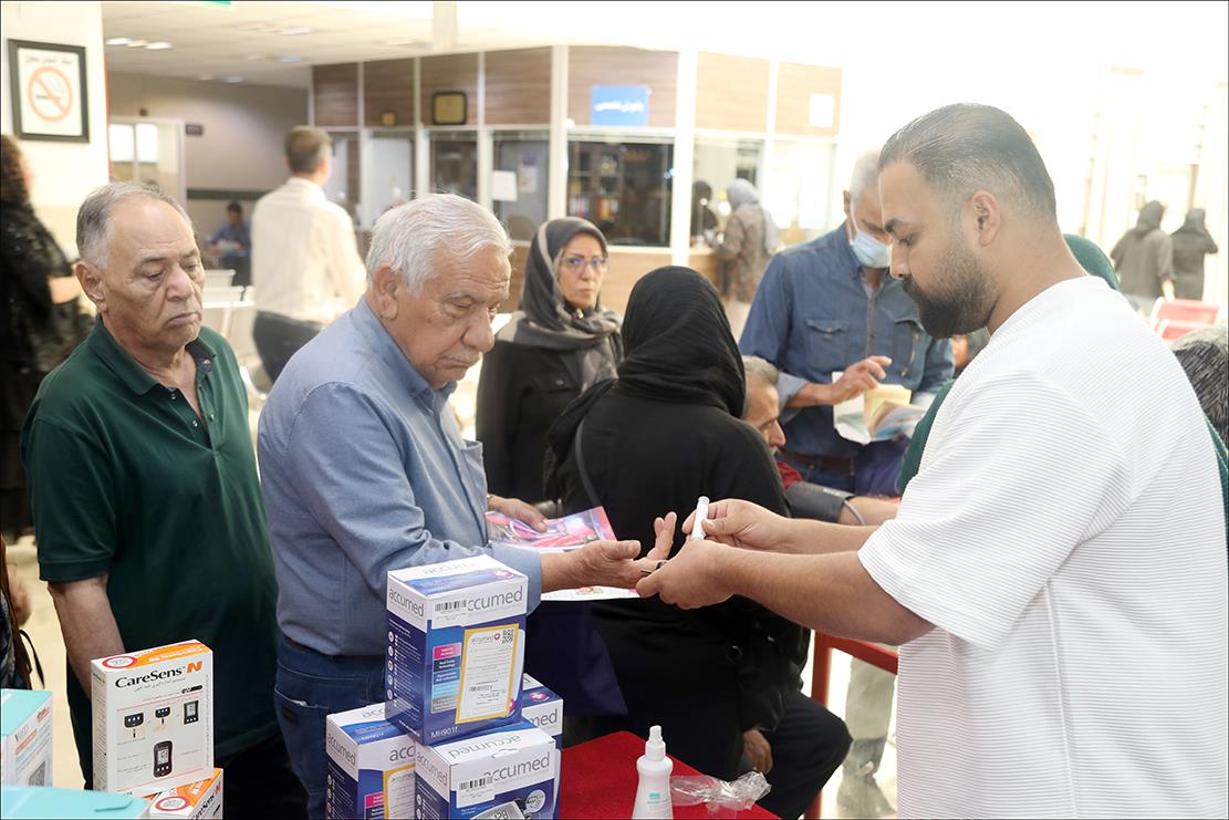 برگزاری برنامه های متعدد در هفته سلامت بهداشت و درمان صنعت نفت فارس 3