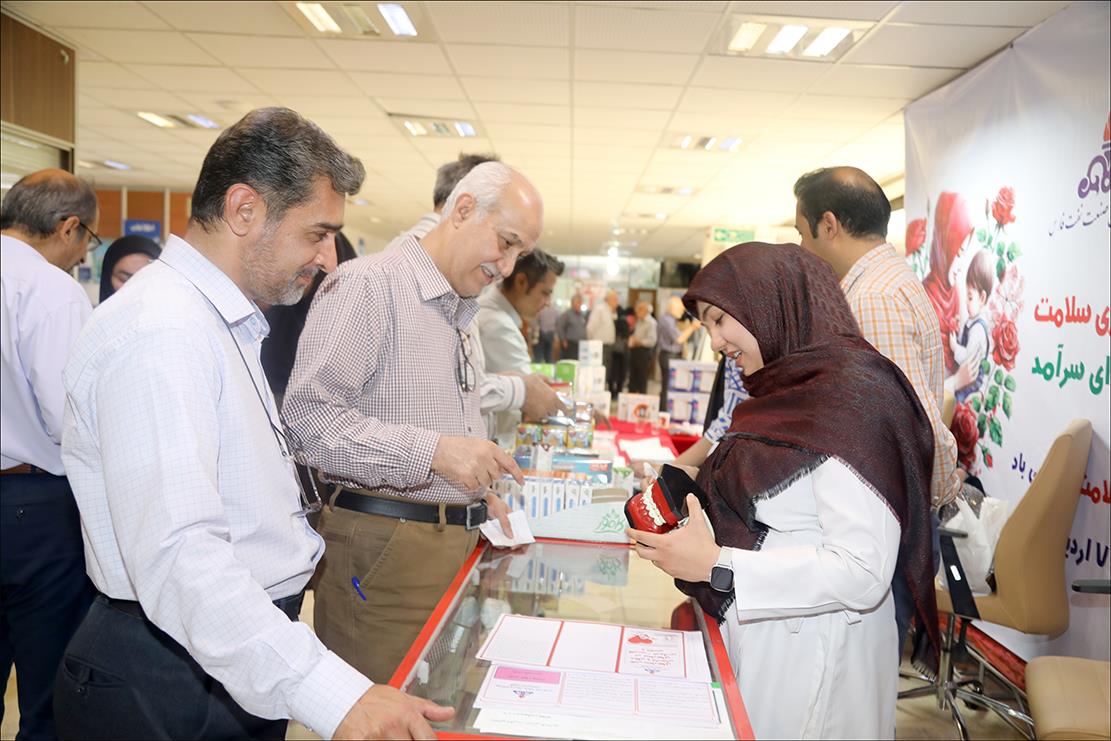 برگزاری برنامه های متعدد در هفته سلامت بهداشت و درمان صنعت نفت فارس 15