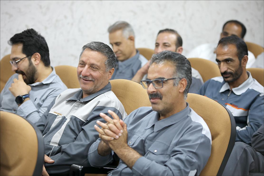 روز جهانی کار و کارگر 11