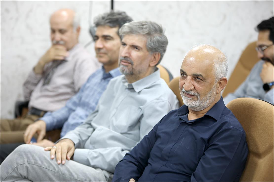 روز جهانی کار و کارگر 12