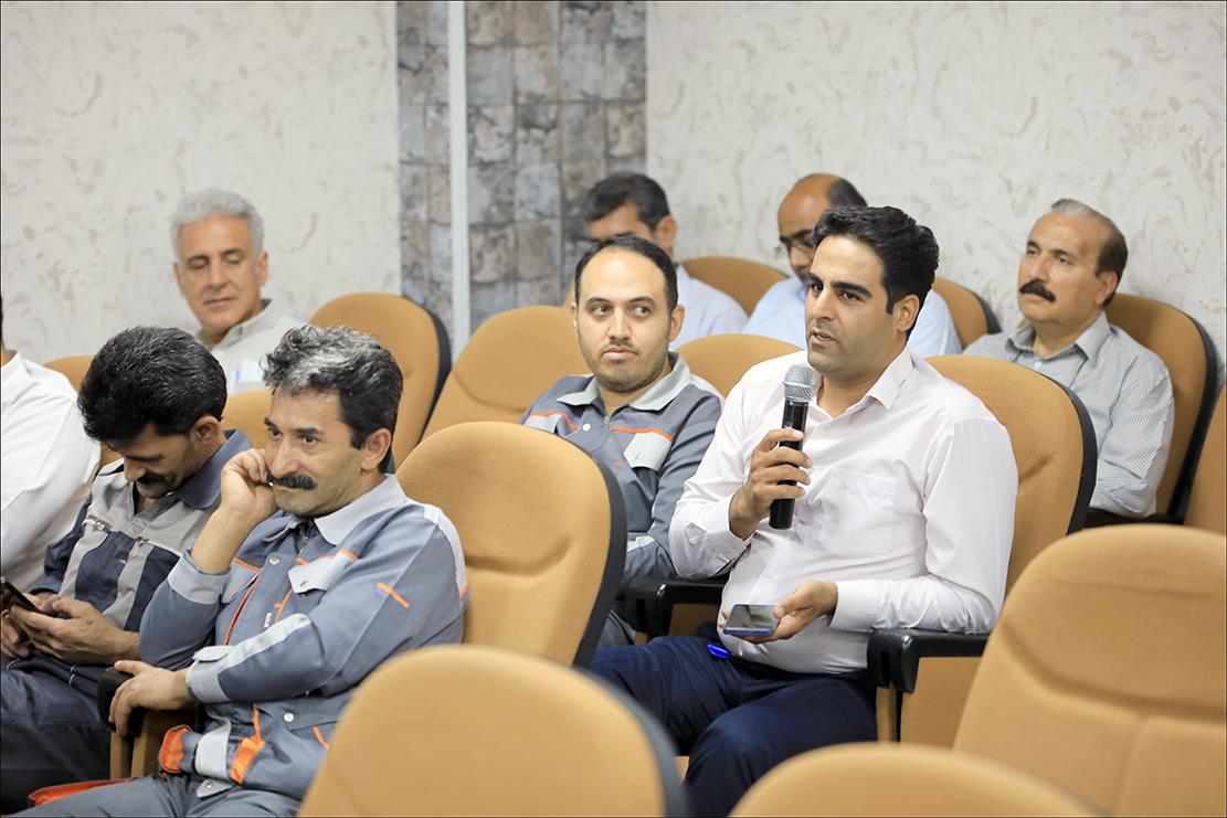 روز جهانی کار و کارگر 13