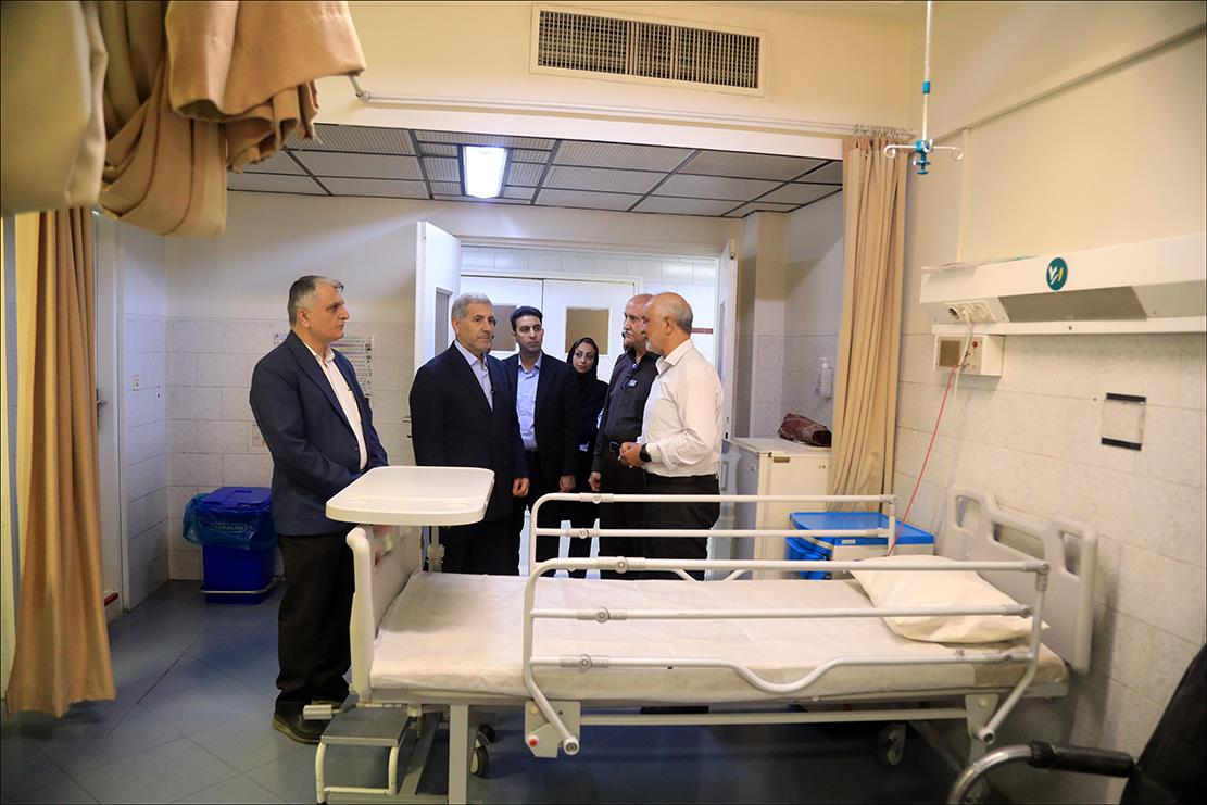رئیس دانشگاه علوم پزشکی شیراز از بهداشت و درمان صنعت نفت فارس بازدید کرد 20