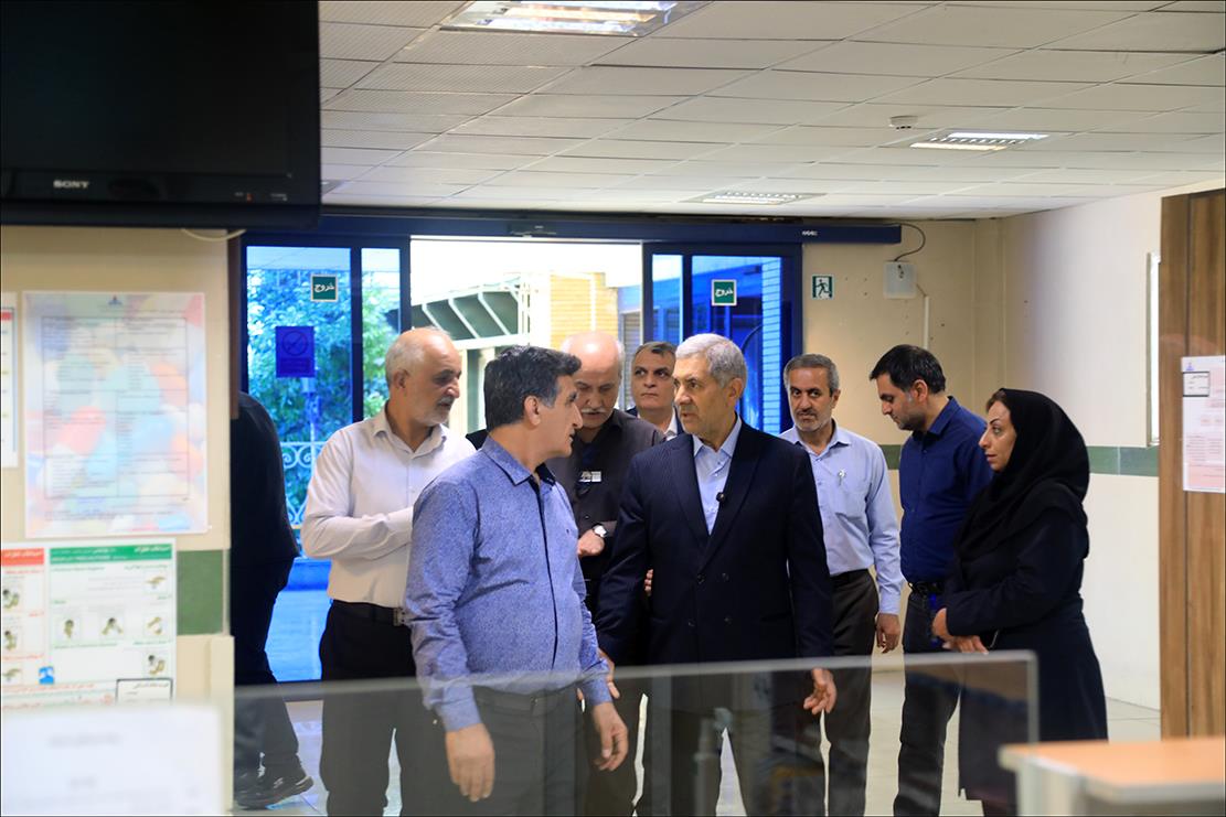 رئیس دانشگاه علوم پزشکی شیراز از بهداشت و درمان صنعت نفت فارس بازدید کرد 17