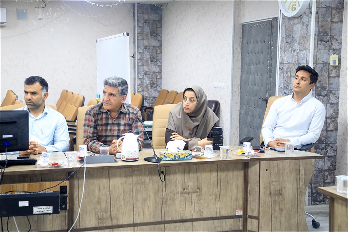 تجلیل از عوامل حادثه نشت گاز پالایشگاه 29