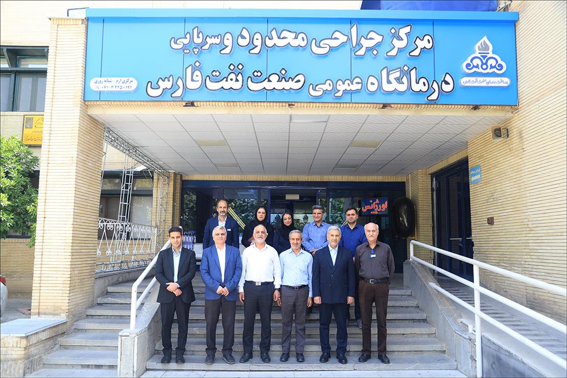 رئیس دانشگاه علوم پزشکی شیراز از بهداشت و درمان صنعت نفت فارس بازدید کرد 8